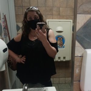 Meet your Posher, Rae